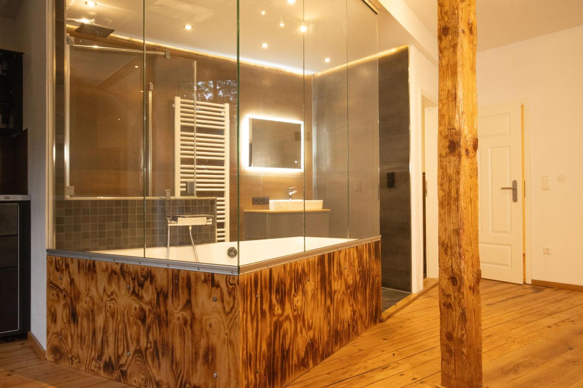 Loft Apartment Mit Grosser Badewanne A Mugeln Exterior foto